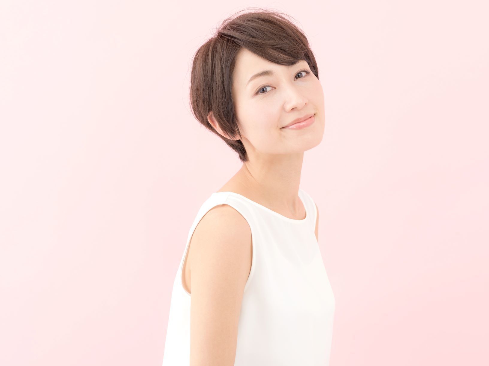 笑顔　女性　すっきり