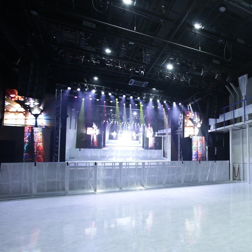 会場：白金高輪SELENE b2