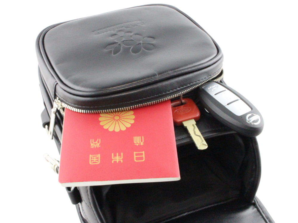 フロントポケット収納力