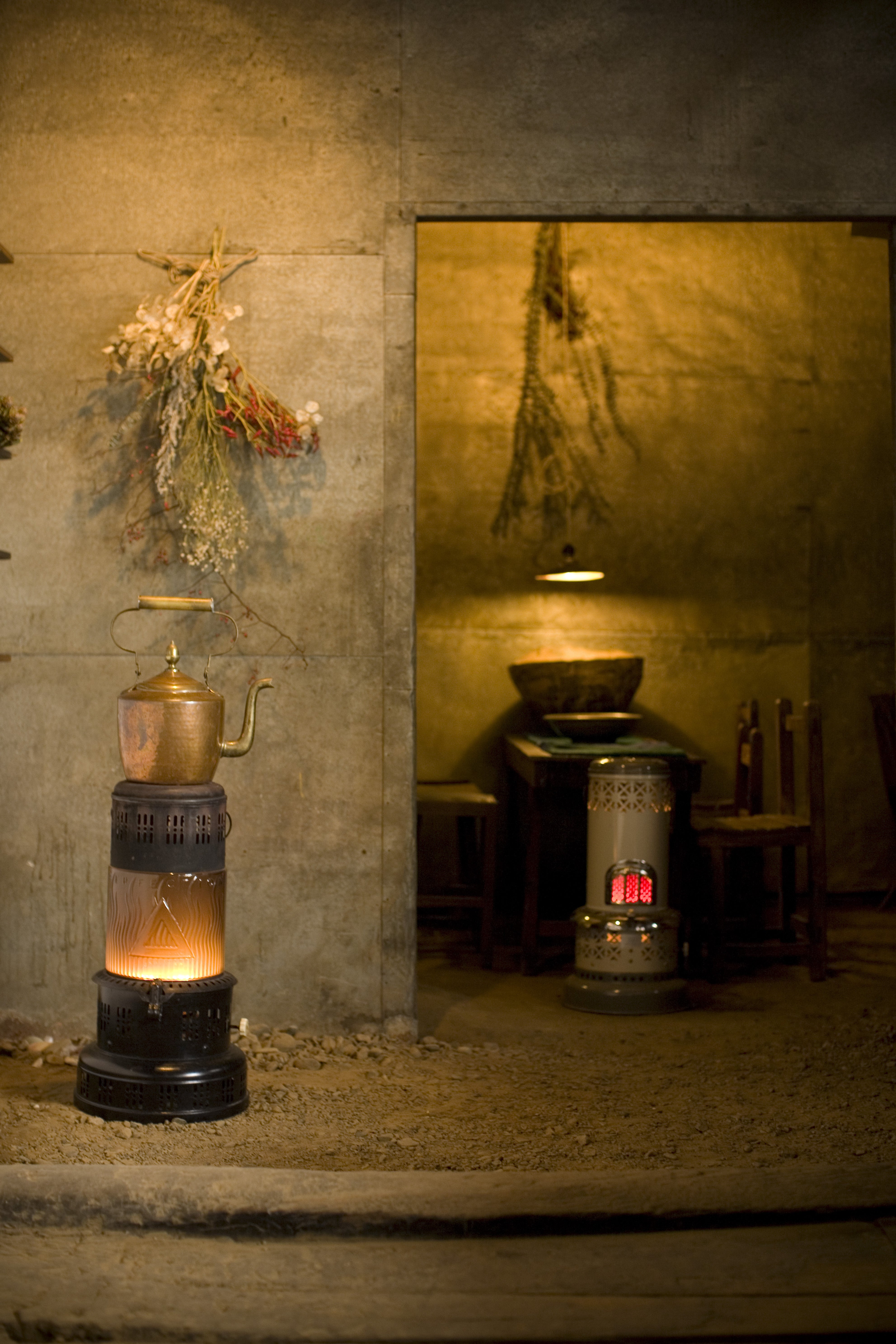 かつての油問屋の頃から使われてきた、油の貯蔵庫。