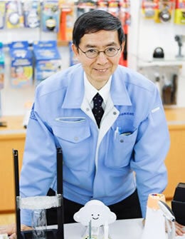 旭電機化成株式会社 専務取締役 原 守男